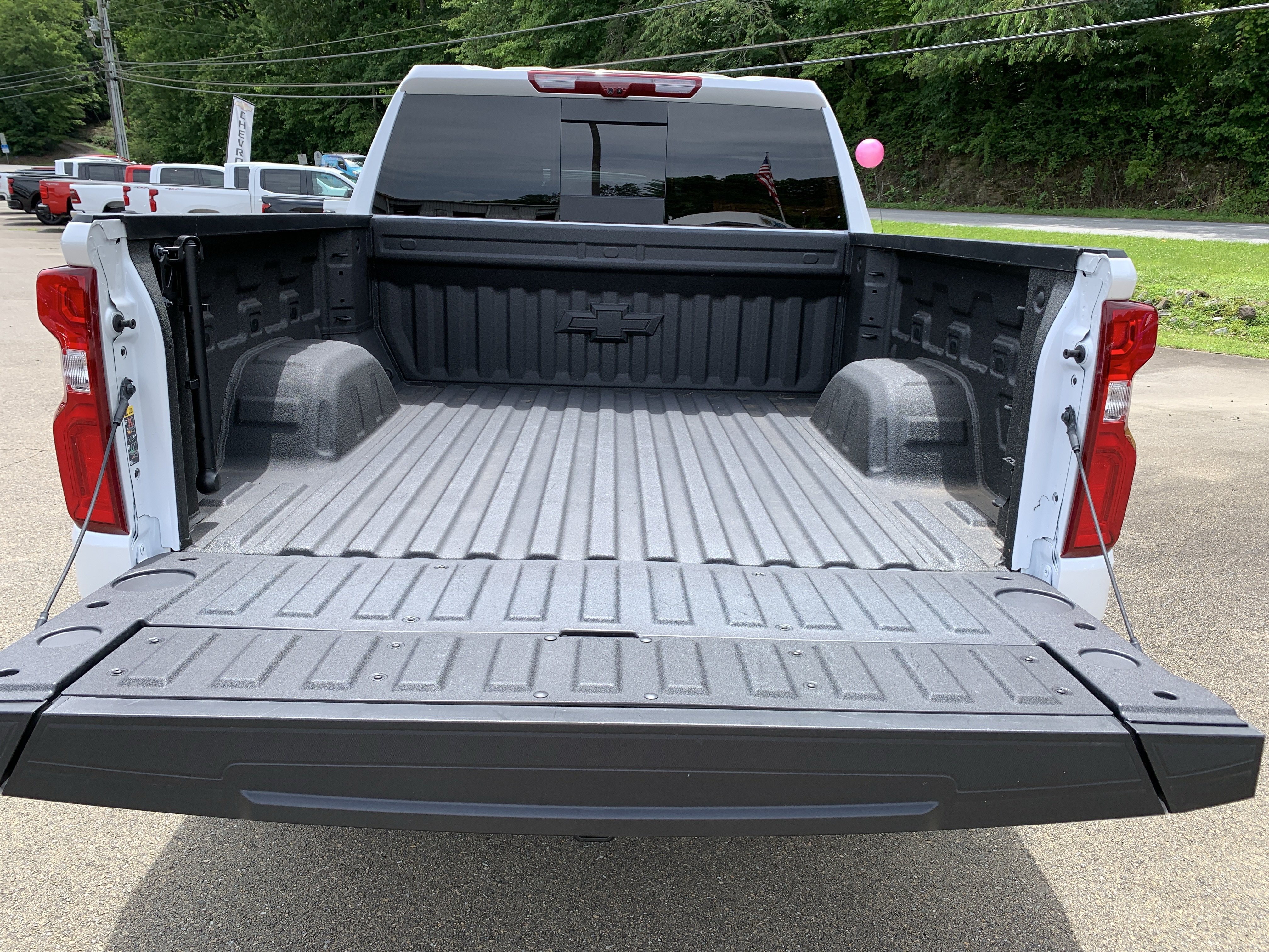 Used 2025 Chevrolet Silverado 1500 High Country AWD/4WD image 54