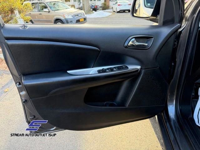 Used 2017 Dodge Journey SXT w/ Security Group image 36