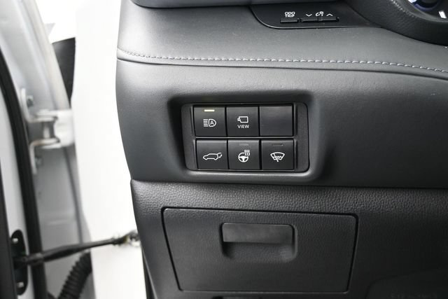 Used 2022 Toyota Highlander Limited AWD/4WD image 25