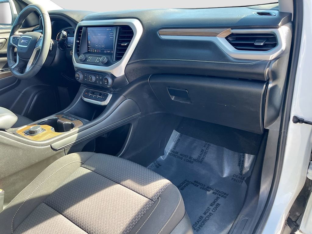 Used 2022 GMC Acadia SLE image 28
