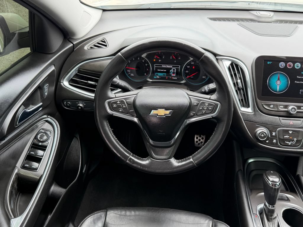 Used 2016 Chevrolet Malibu LT w/ Leather Package FWD image 13