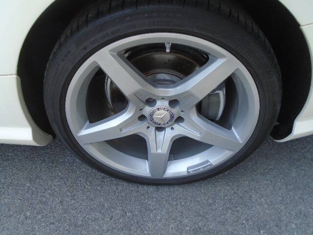 Used 2013 Mercedes-Benz SL 550 image 17