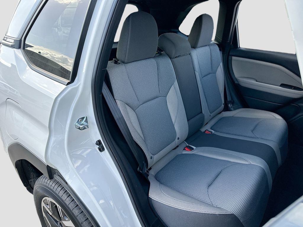 Certified 2025 Subaru Forester Premium image 26