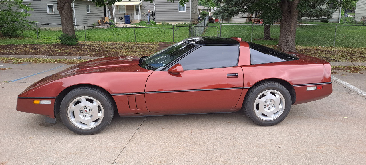 Used 1988 Chevrolet Corvette Base image 3