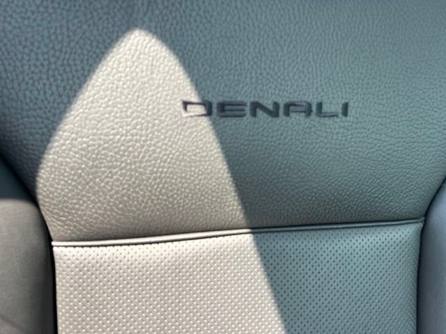 Used 2024 GMC Yukon Denali w/ LPO, Floor Liner Package AWD/4WD image 39