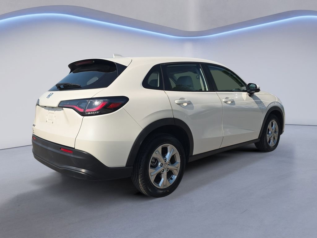 Certified 2024 Honda HR-V LX image 5