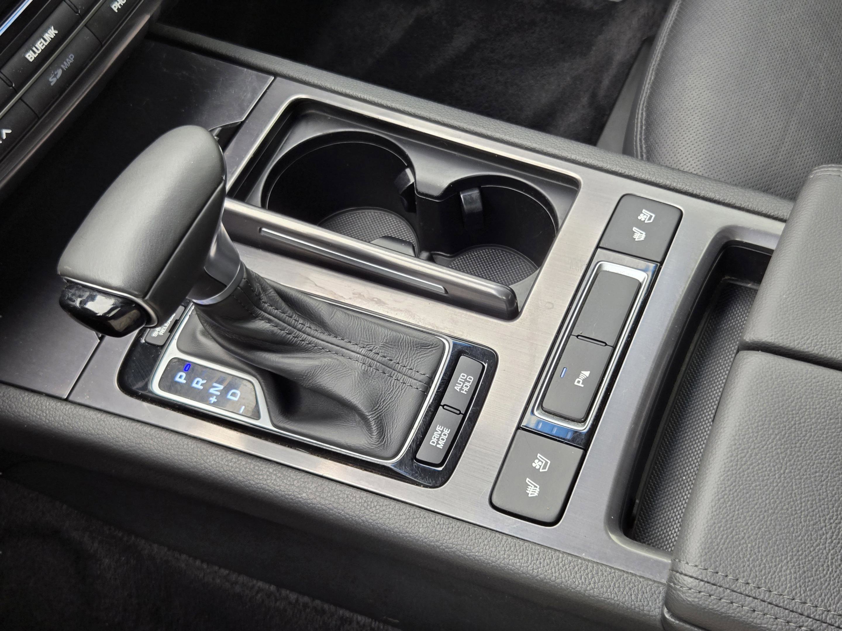Used 2018 Genesis G80 3.8 w/ Option Group 02 RWD image 16
