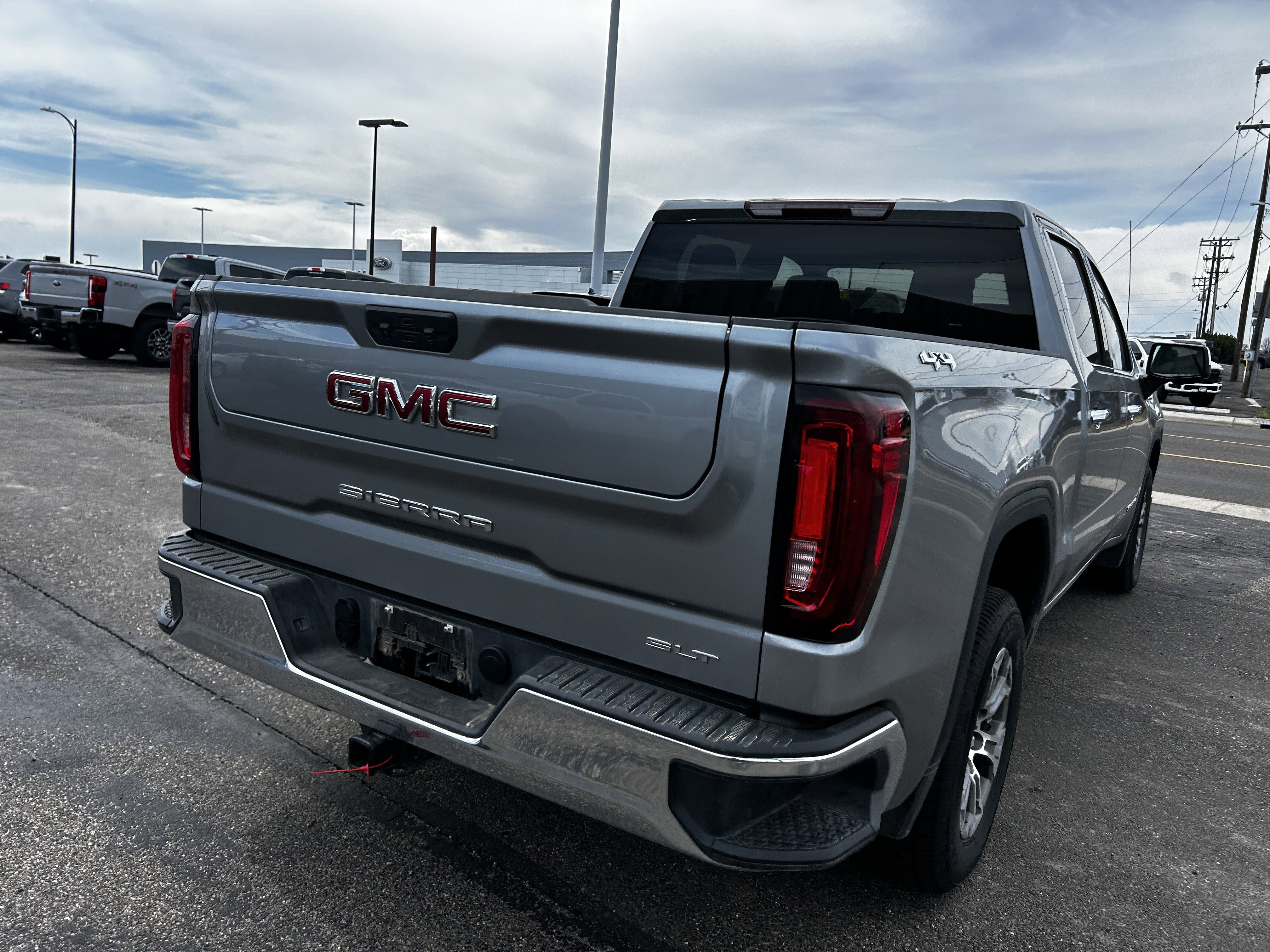 Used 2025 GMC Sierra 1500 SLT image 5