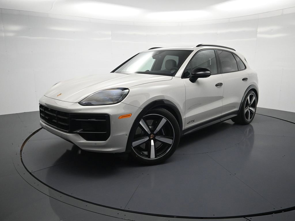 New 2026 Porsche Cayenne GTS image 1