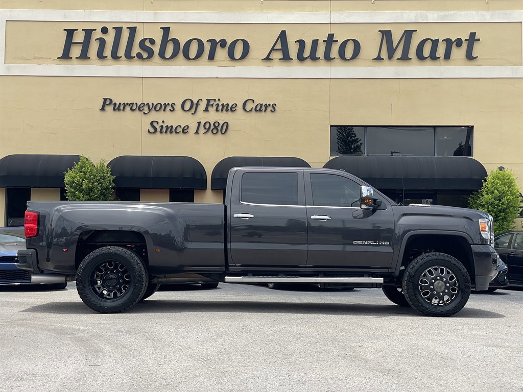 Used 2015 GMC Sierra 3500 Denali w/ Duramax Plus Package image 4