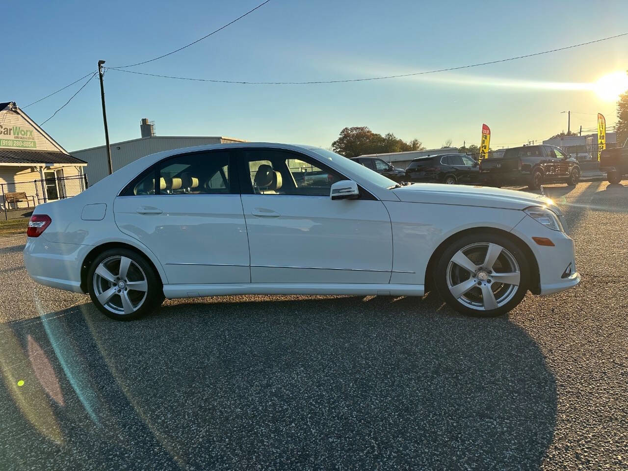 Used 2011 Mercedes-Benz E 350 4MATIC Sedan image 14