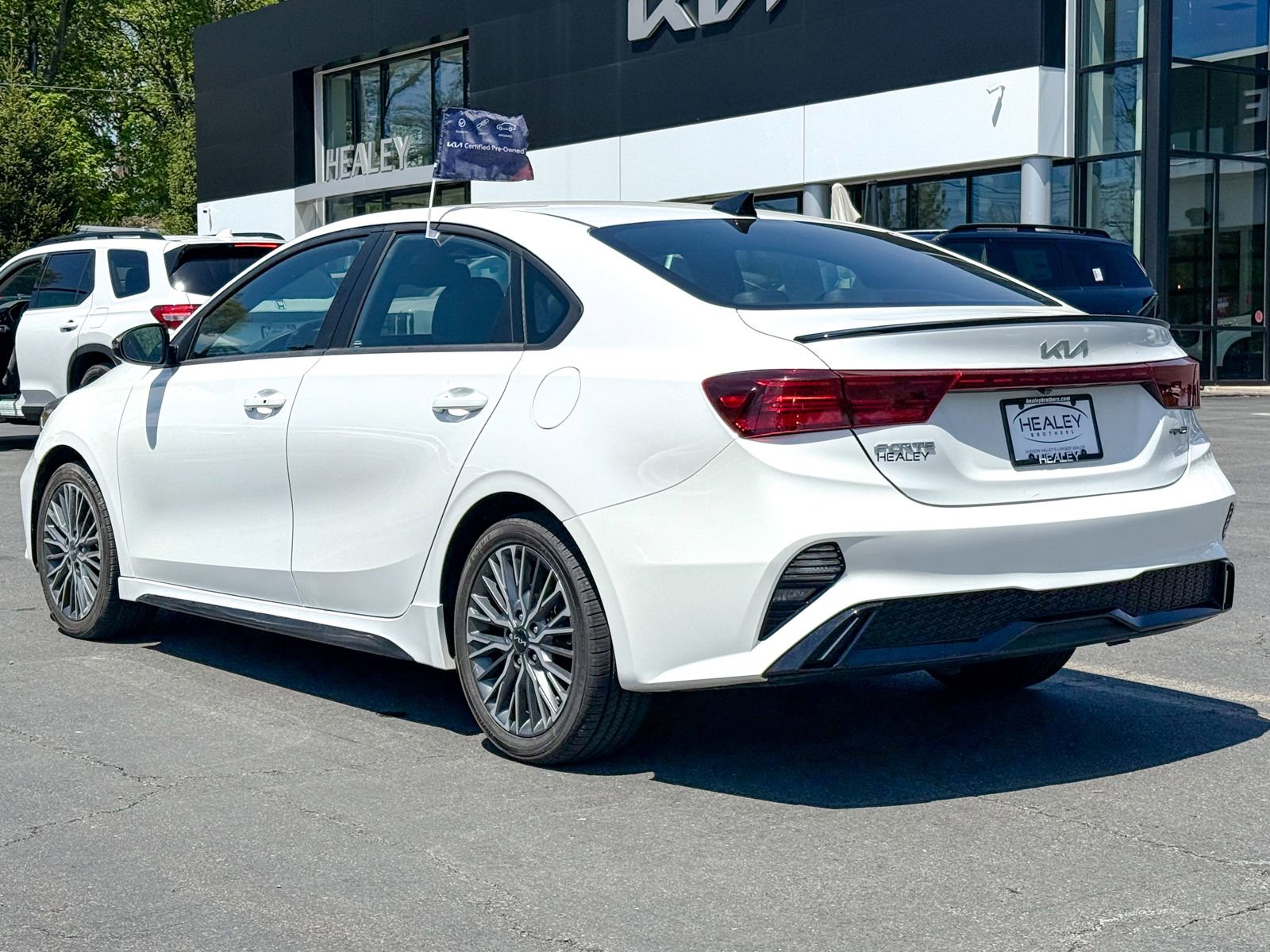Used 2023 Kia Forte GT-Line w/ GT-Line Premium Package FWD image 6