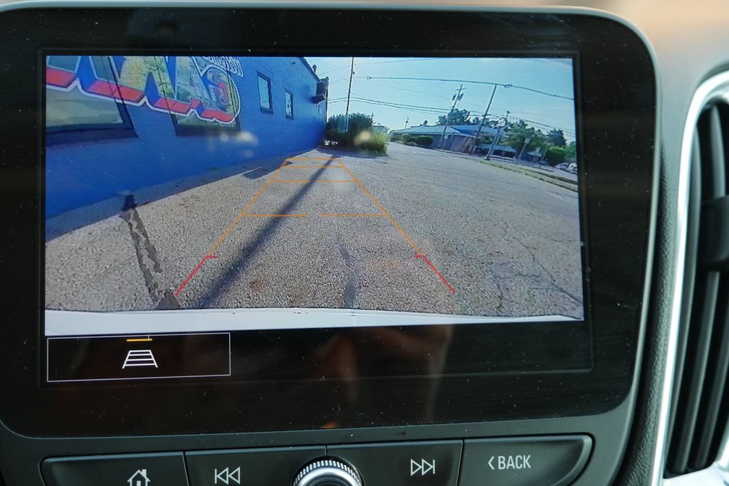 Used 2024 Chevrolet Malibu LT FWD image 24