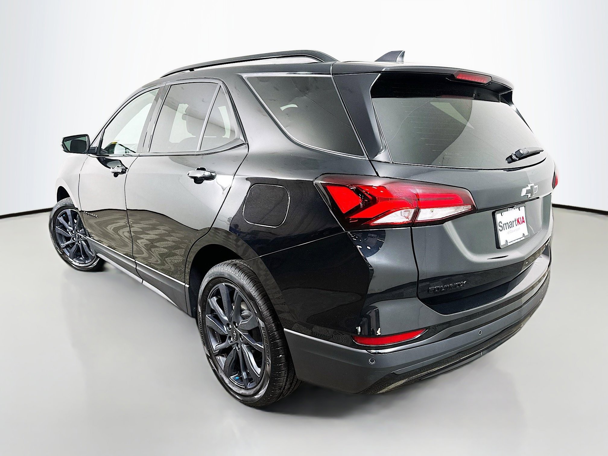 Used 2024 Chevrolet Equinox RS w/ RS Leather Package image 5