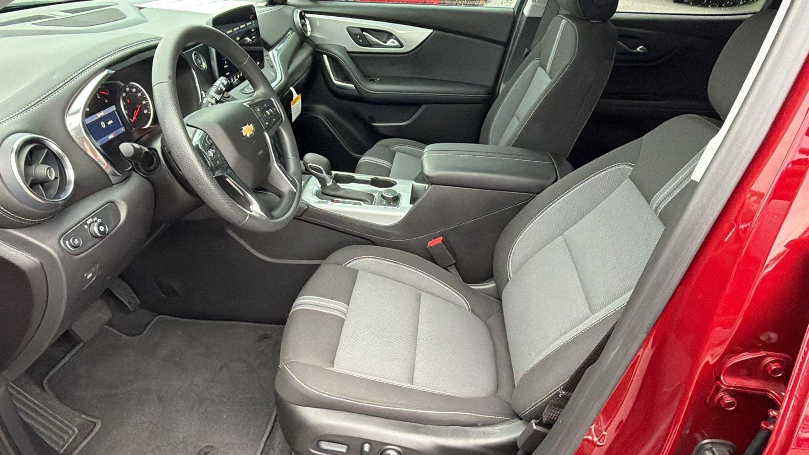 New 2026 Chevrolet Blazer LT w/ Convenience Package FWD image 16