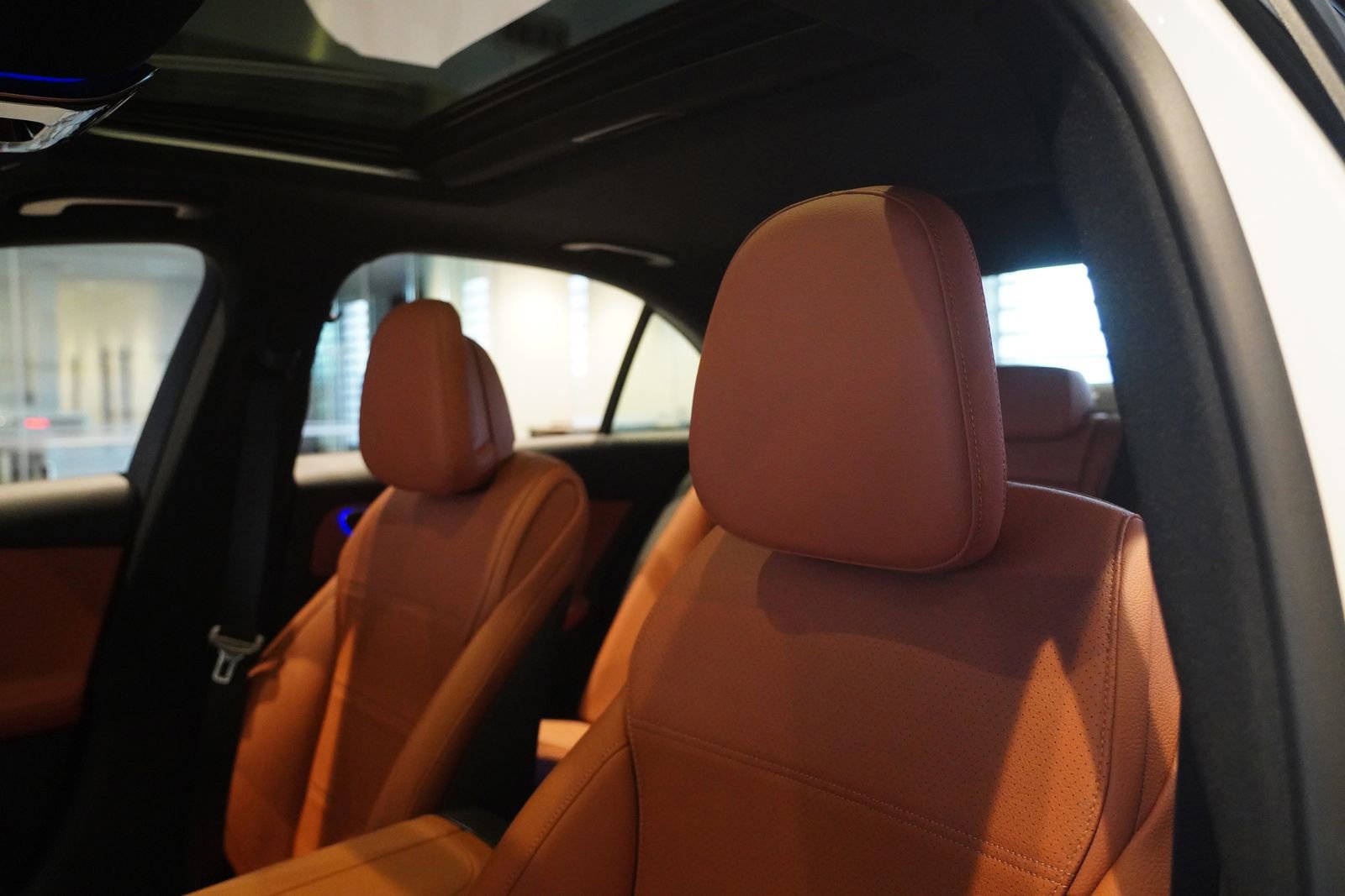 Used 2025 Mercedes-Benz C 300 4MATIC Sedan image 14