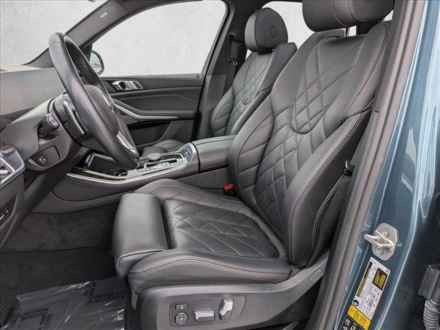 Certified 2024 BMW X5 xDrive40i w/ Premium Package AWD/4WD image 17