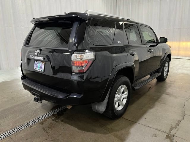 Used 2017 Toyota 4Runner SR5 Premium AWD/4WD image 4