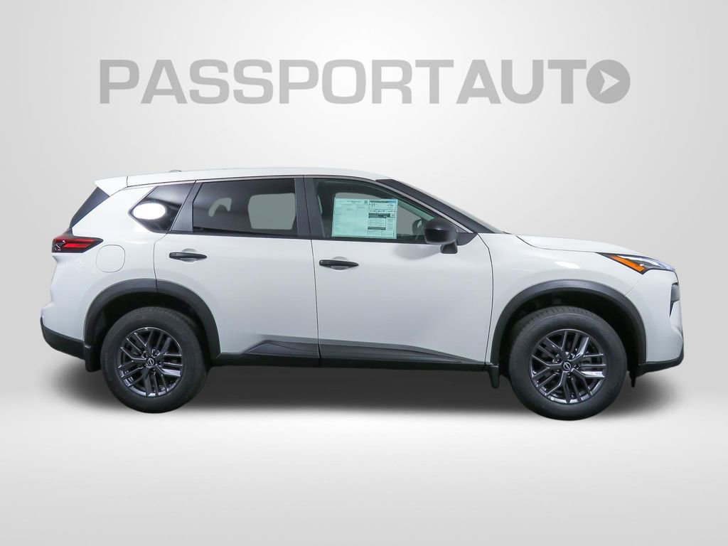 Certified 2025 Nissan Rogue S image 5