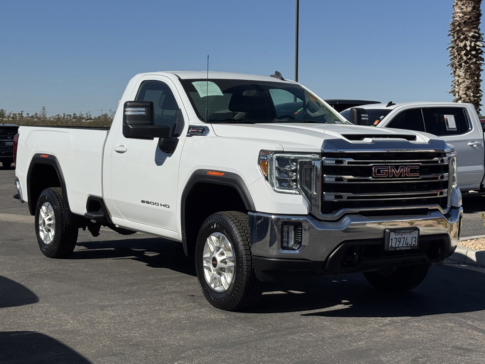 Used 2022 GMC Sierra 2500 SLE w/ SLE Convenience Package image 1