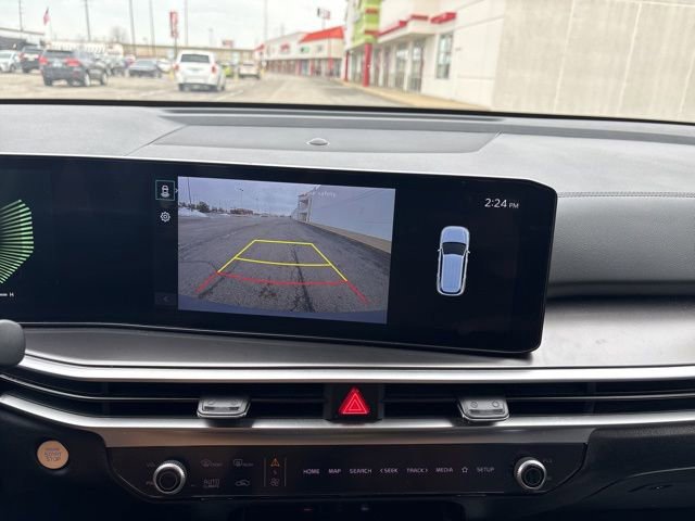 Certified 2024 Kia Sorento S w/ Panoramic Sunroof Package image 15
