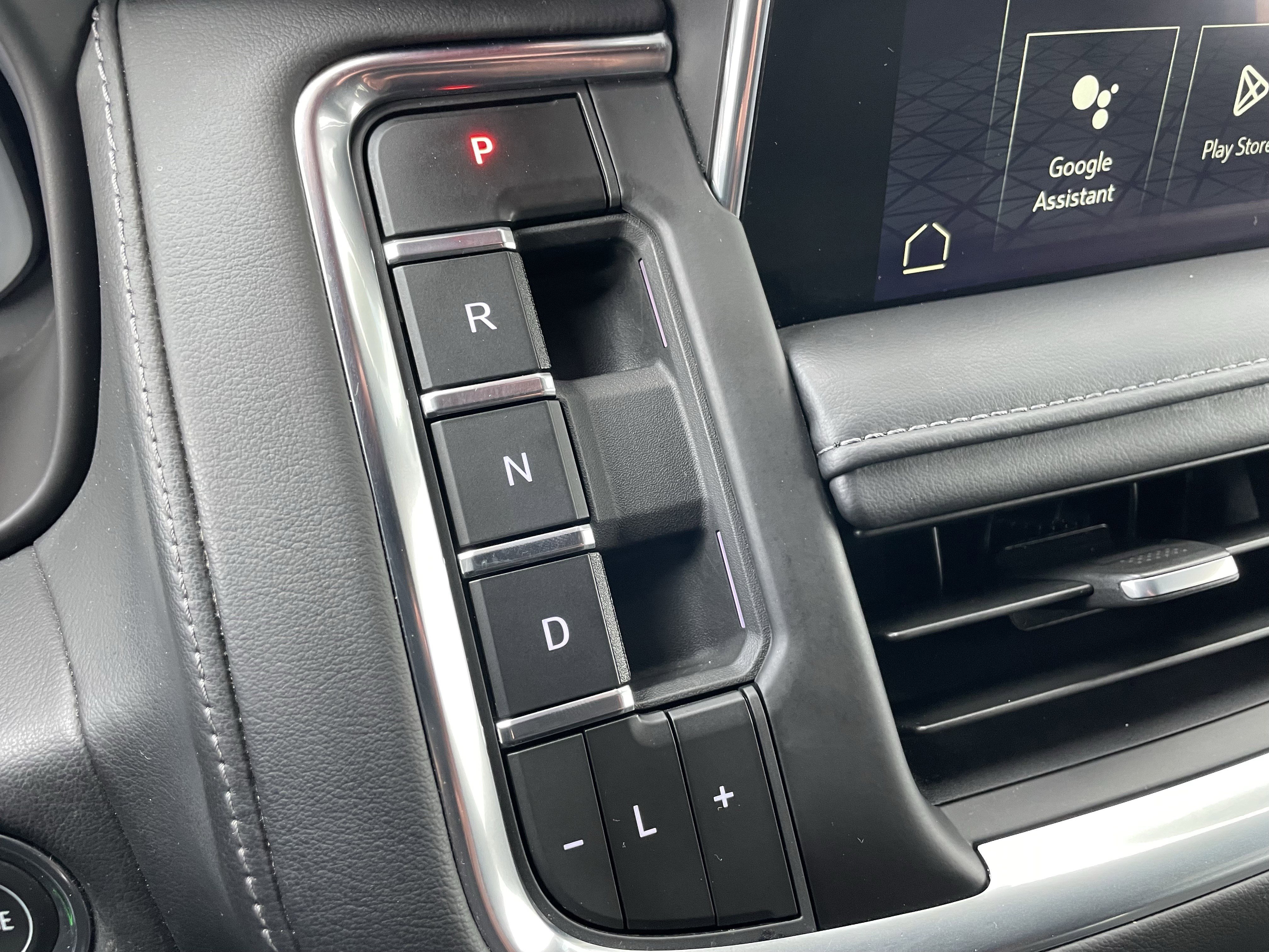 Used 2023 GMC Yukon XL SLE w/ Gmc Pro Safety Plus Package image 19