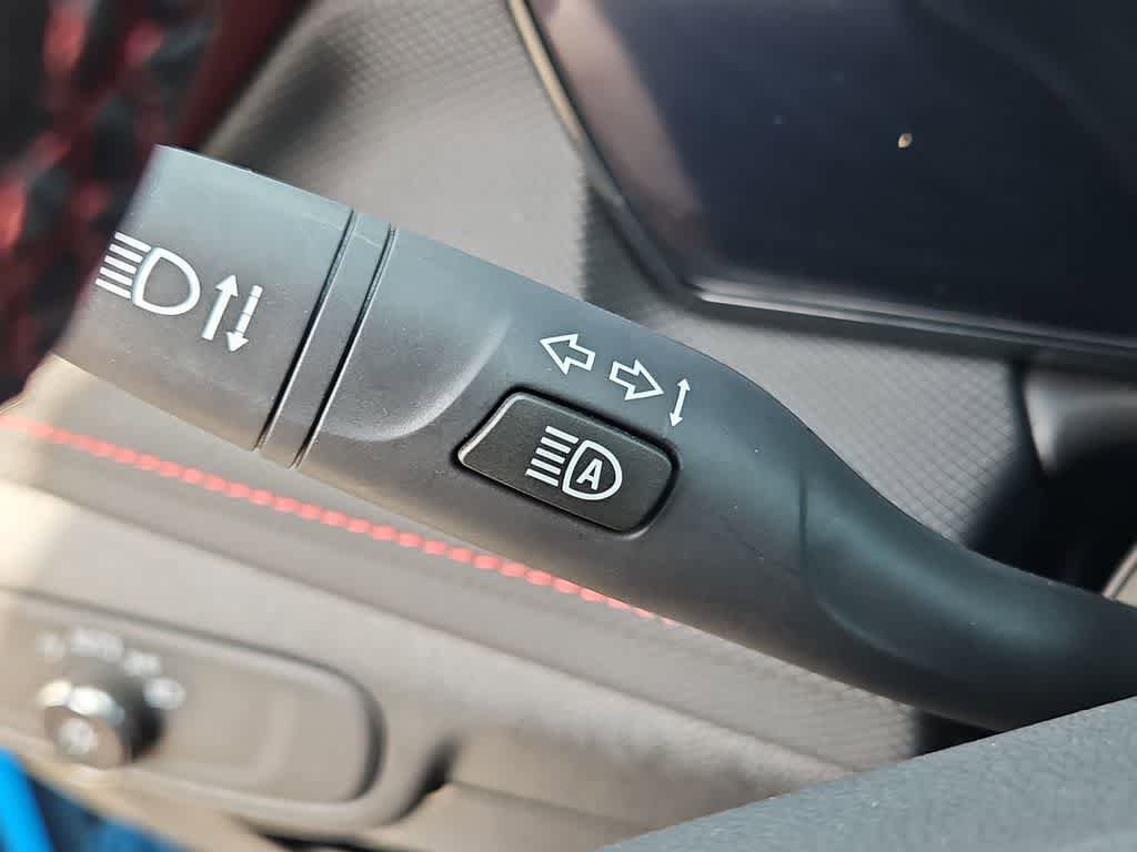 Used 2025 Chevrolet TrailBlazer RS w/ Convenience Package FWD image 27