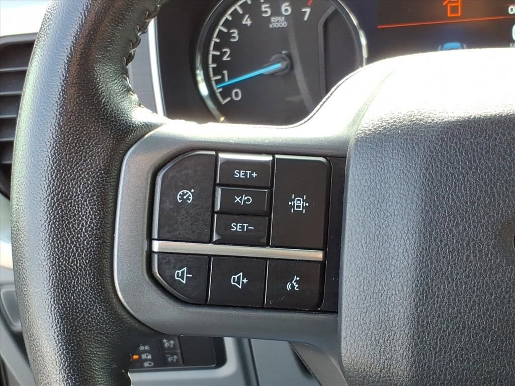 Certified 2022 Ford F150 XLT w/ Equipment Group 302A High image 17