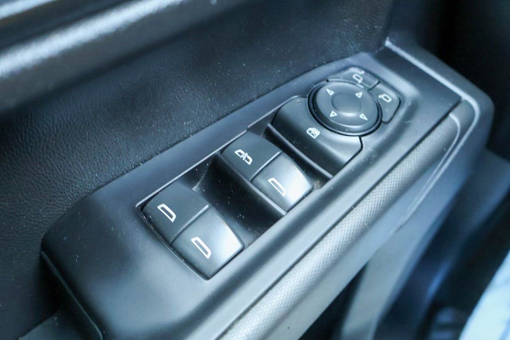 Used 2023 Chevrolet Silverado 1500 Custom image 16