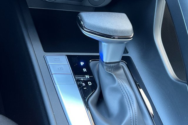 New 2026 Hyundai Elantra SE FWD image 19