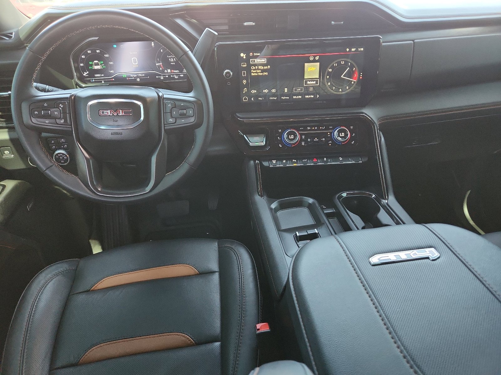 Used 2024 GMC Sierra 3500 AT4 w/ AT4 Premium Plus Package image 10