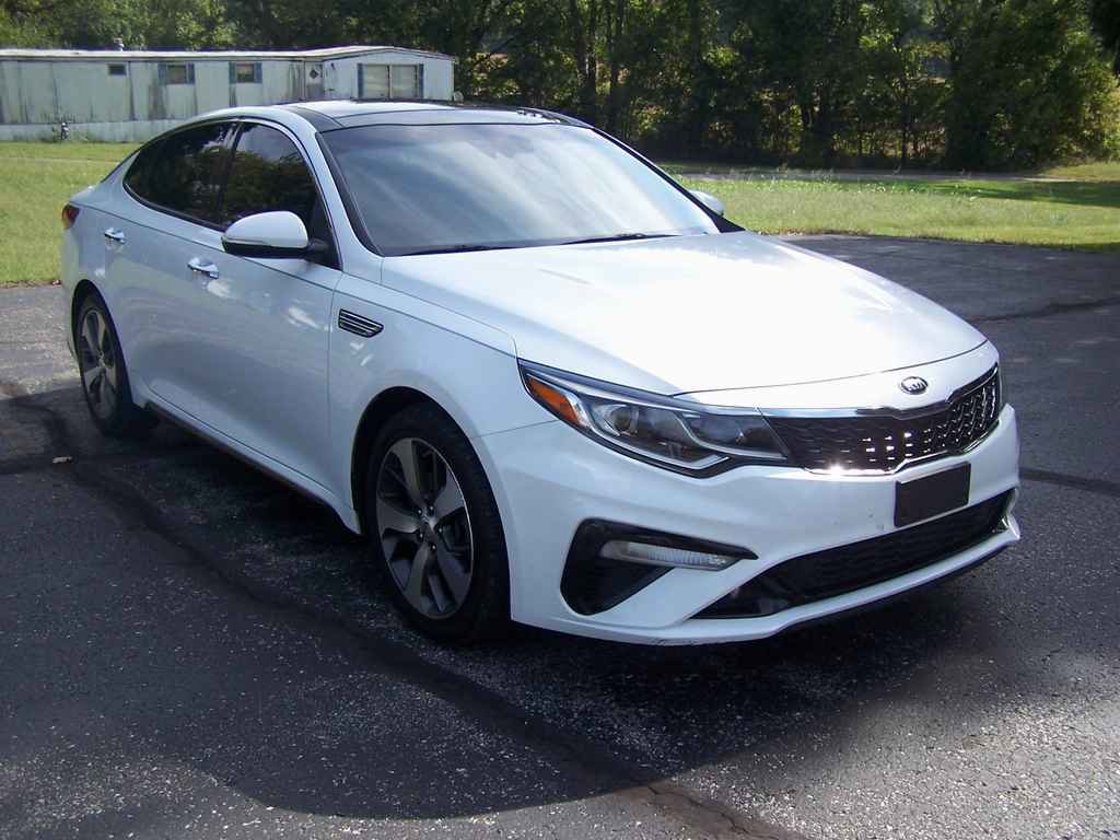 Used 2019 Kia Optima S w/ S Panoramic Sunroof Package image 2