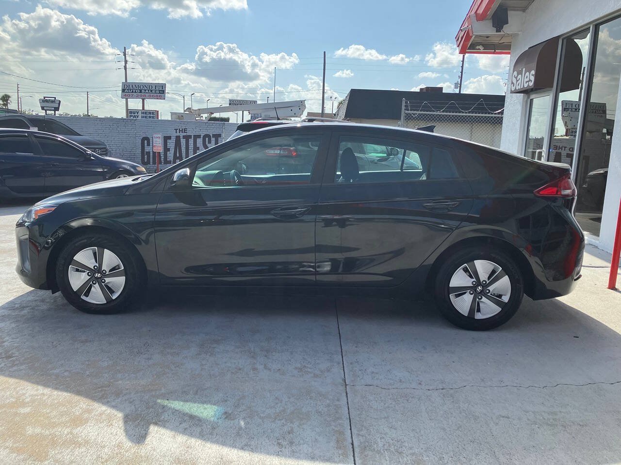 Used 2021 Hyundai Ioniq Blue FWD image 3