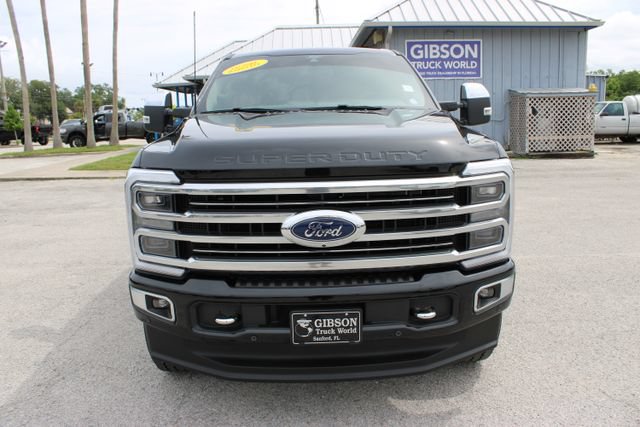 Used 2025 Ford F250 Platinum w/ Platinum Plus Package AWD/4WD image 2