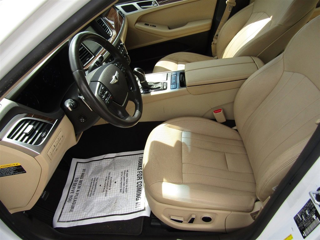 Used 2016 Hyundai Genesis 3.8 w/ Option Group 02 AWD/4WD image 15