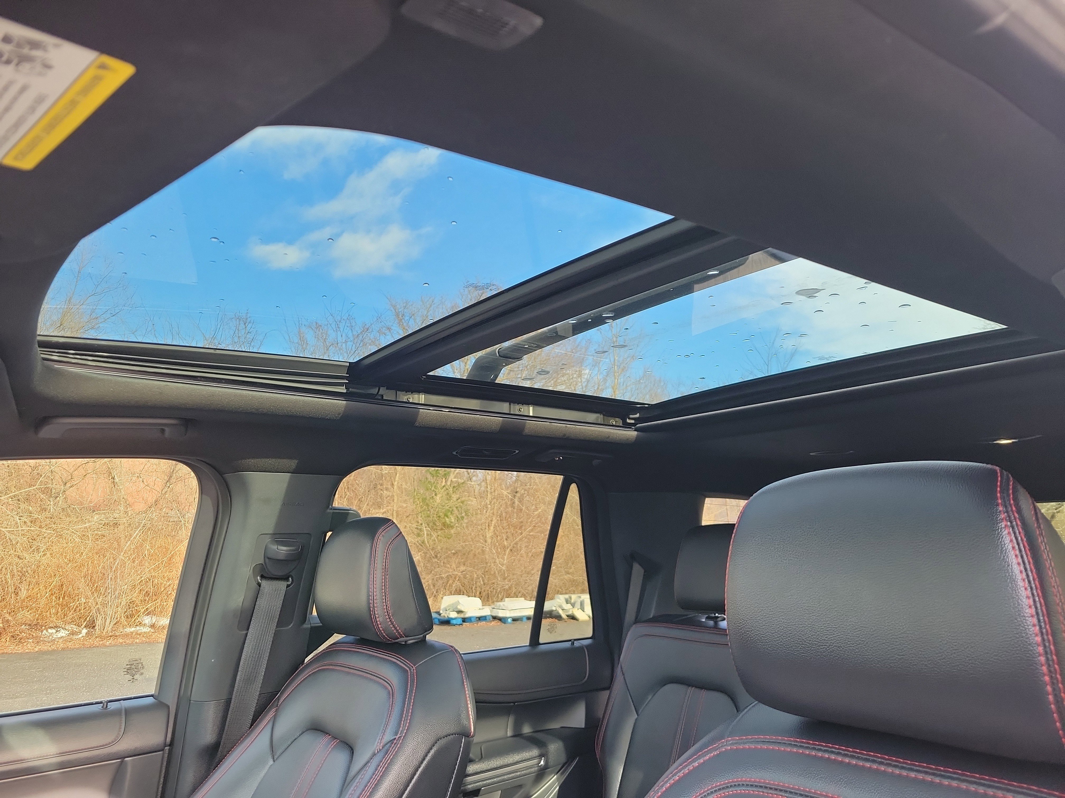 Used 2022 Ford Expedition Limited image 29