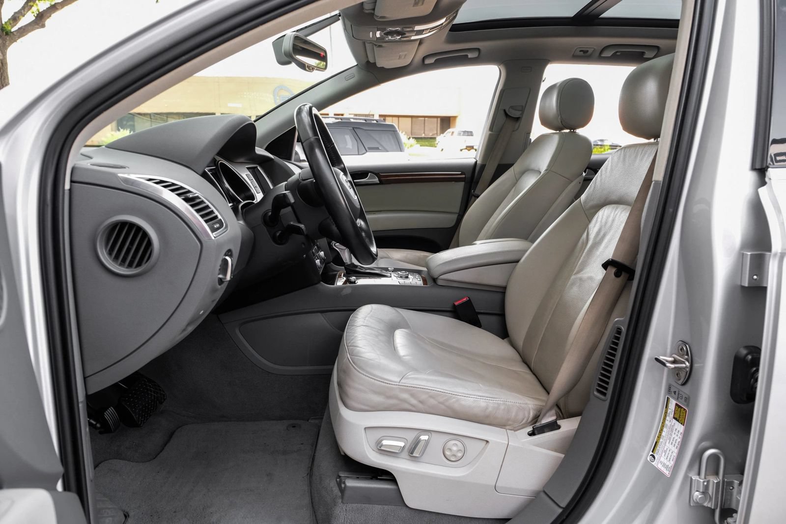 Used 2015 Audi Q7 3.0T Premium AWD/4WD image 3