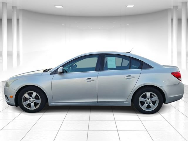 Used 2014 Chevrolet Cruze LT FWD image 2