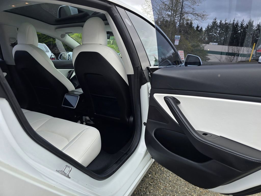 Used 2018 Tesla Model 3 Performance AWD/4WD image 14