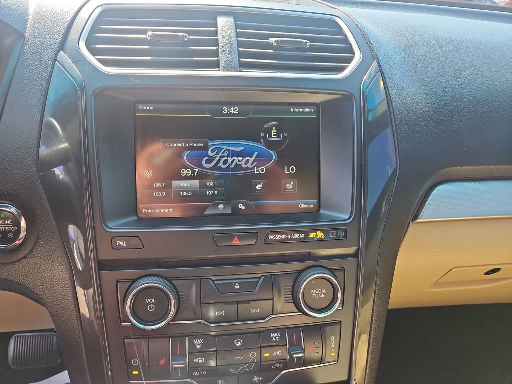 Used 2016 Ford Explorer XLT w/ Equipment Group 202A image 25