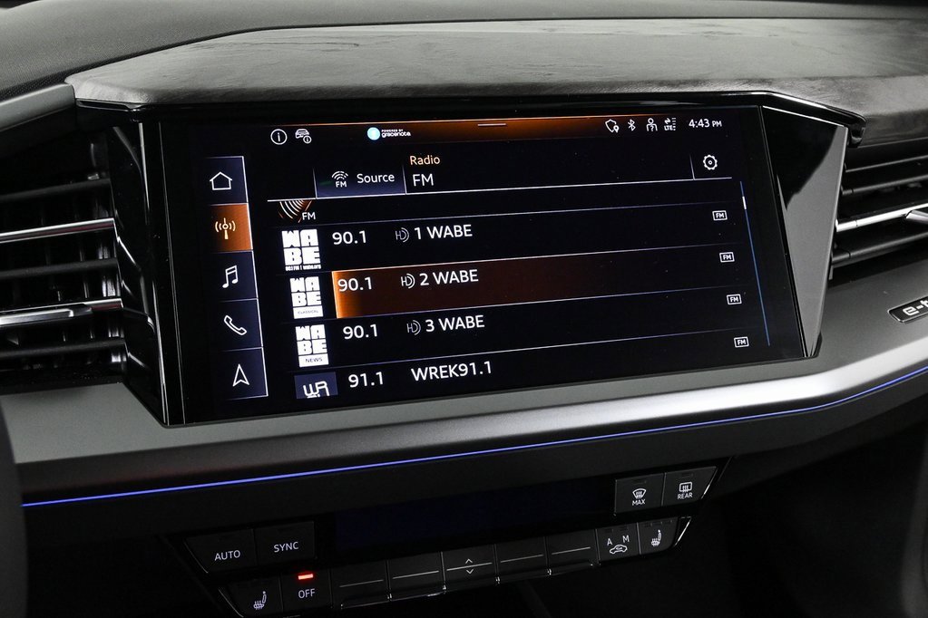 New 2025 Audi Q4 e-tron Prestige image 16