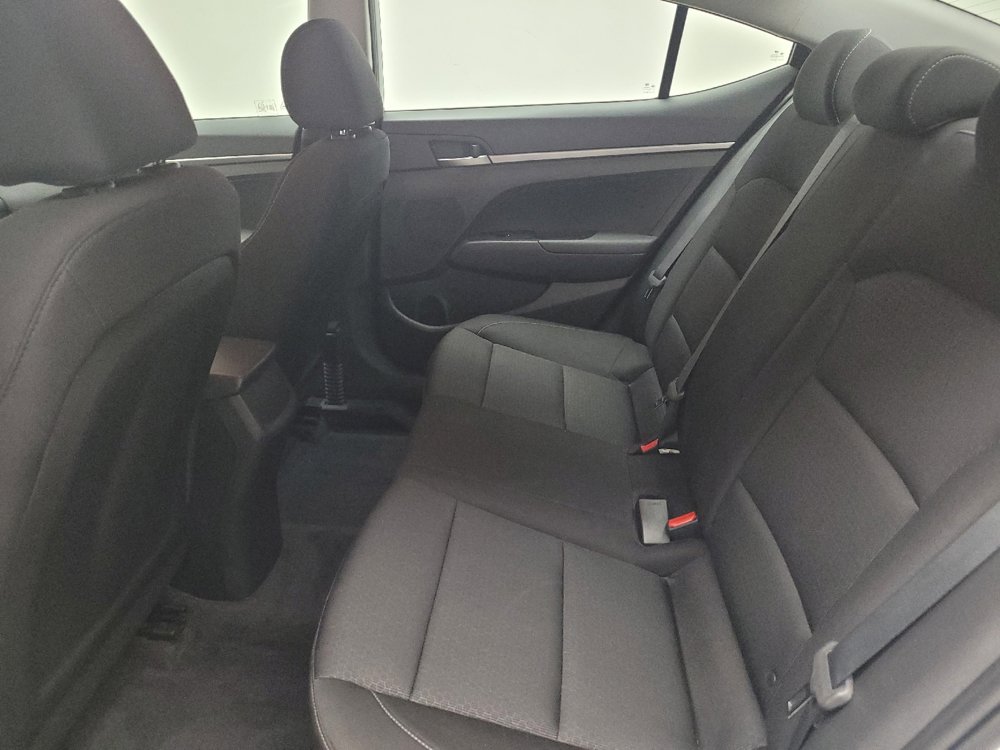 Used 2018 Hyundai Elantra SE FWD image 18
