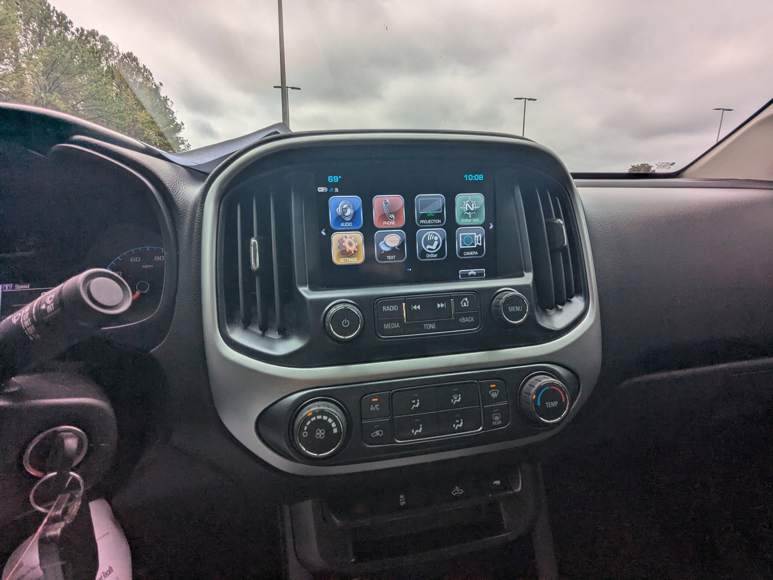 Used 2018 Chevrolet Colorado LT w/ LT Convenience Package image 4