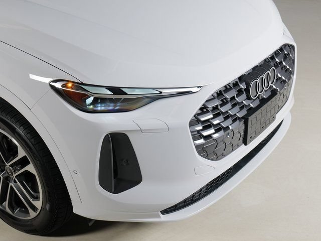 Certified 2025 Audi Q5 Premium w/ Convenience Package AWD/4WD image 29