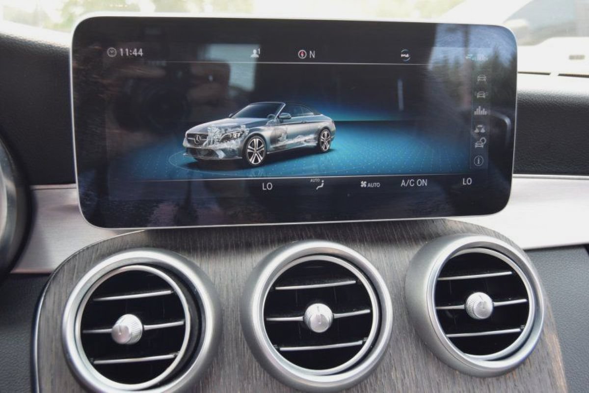 Used 2019 Mercedes-Benz C 300 Cabriolet w/ Premium Package image 25