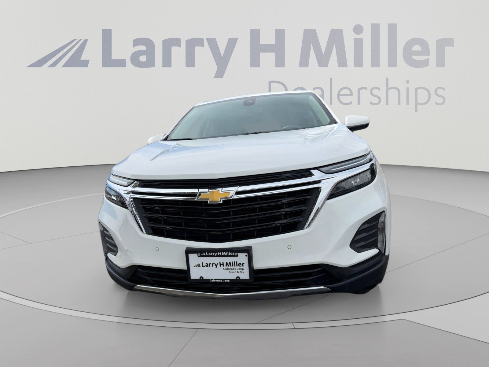 Used 2024 Chevrolet Equinox LT AWD/4WD image 8