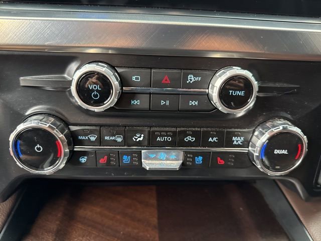 Used 2025 Ford F250 King Ranch w/ FX4 Off-Road Package image 27