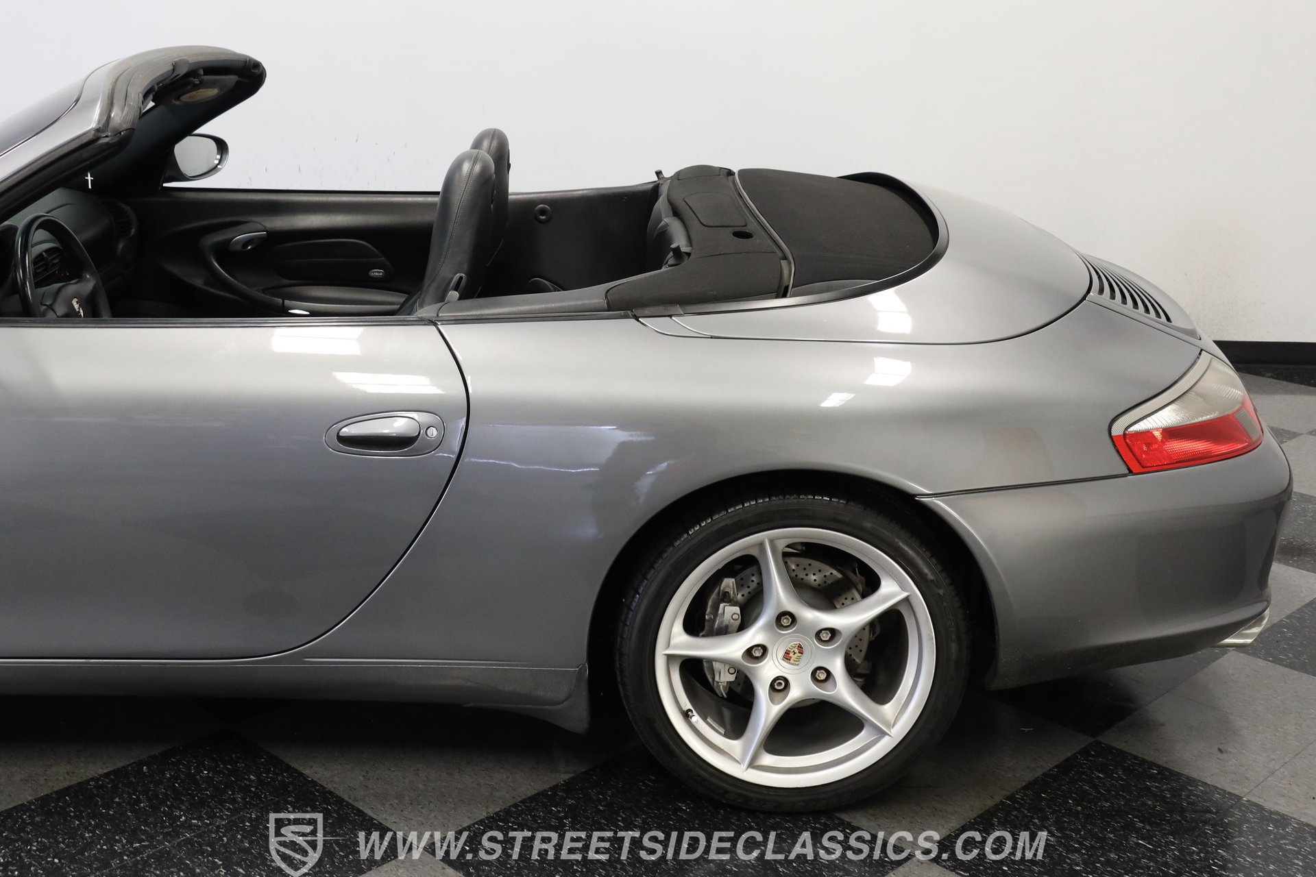 Used 2002 Porsche 911 Carrera 4 image 23