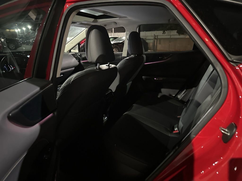 Used 2022 Lexus NX 350h AWD image 9