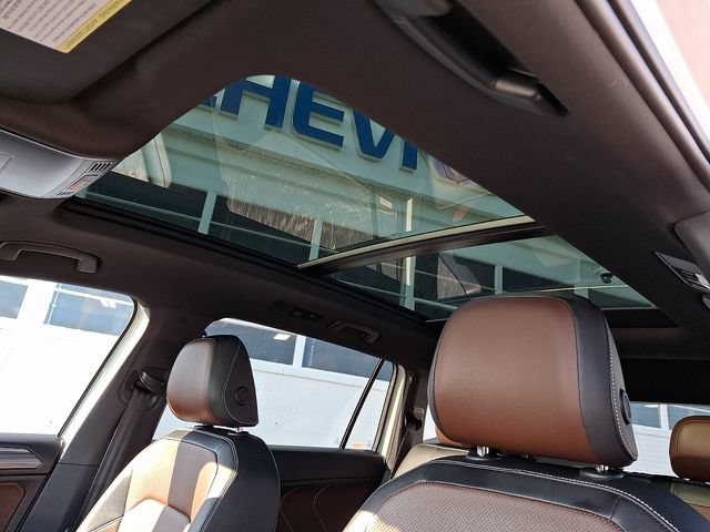 Used 2022 Volkswagen Tiguan SEL R-Line AWD/4WD image 15